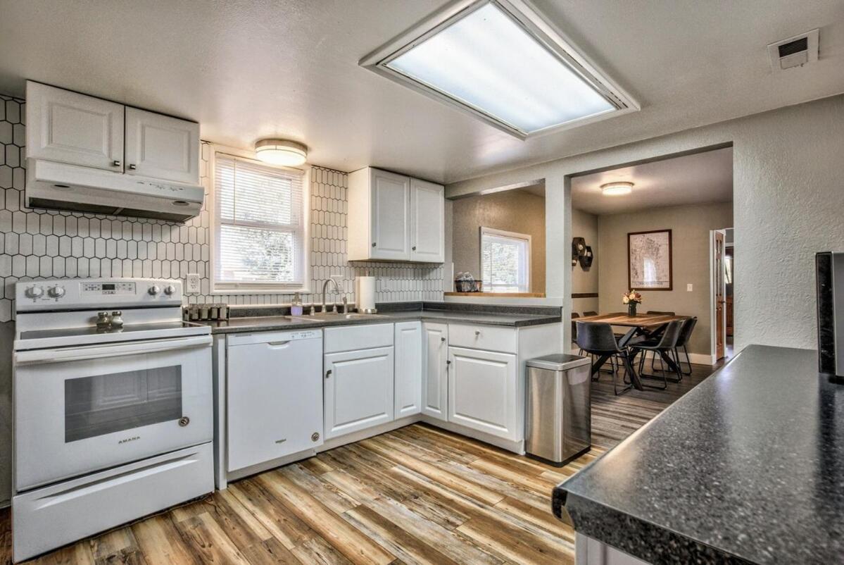 The Vibrant Victorian Hot Tub & Fire Pit In Occ Villa Colorado Springs Dış mekan fotoğraf