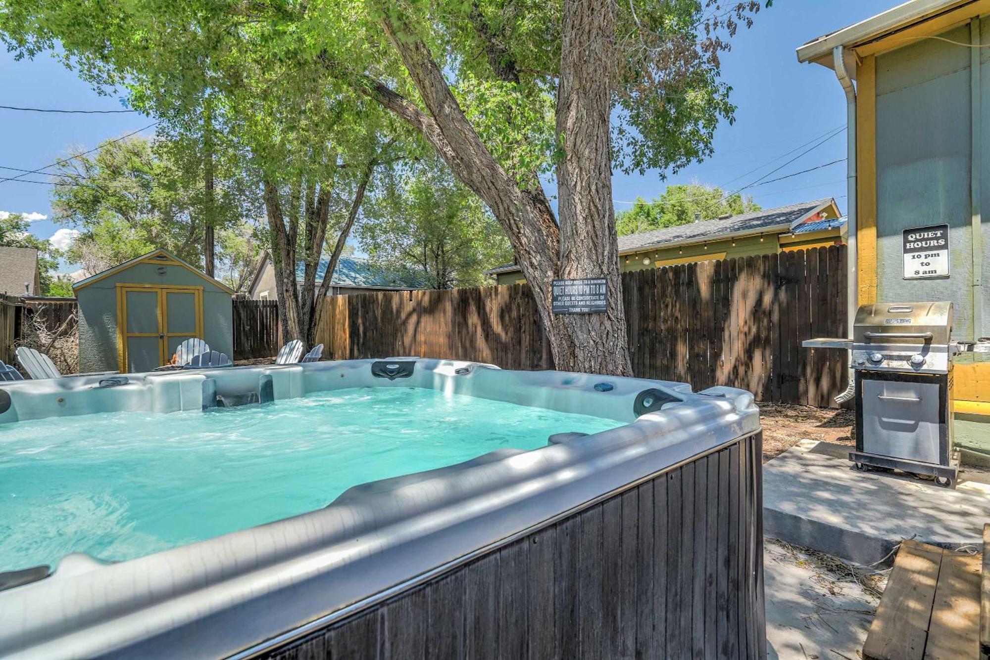 The Vibrant Victorian Hot Tub & Fire Pit In Occ Villa Colorado Springs Dış mekan fotoğraf